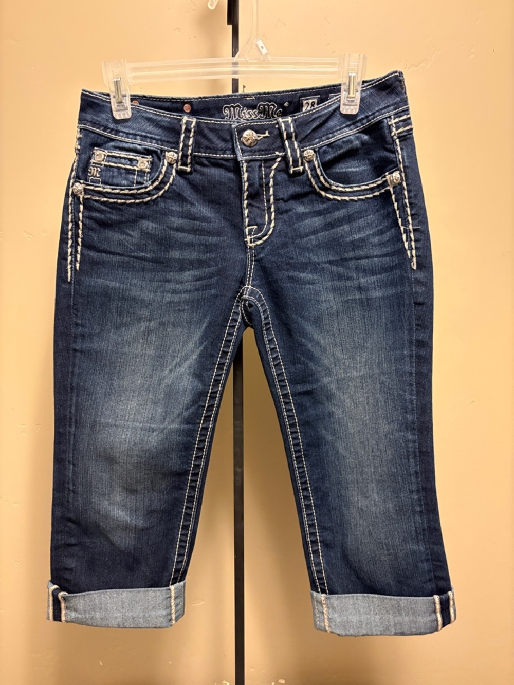 Miss Me denim capris.